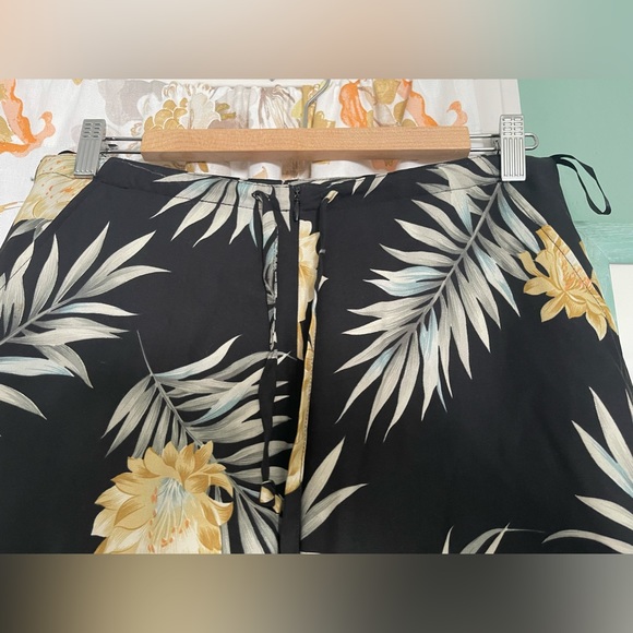 Banana Bay 100% Silk Black Hawaiian Casual Beach Attire Pants M Capri Vintage - Picture 3 of 7